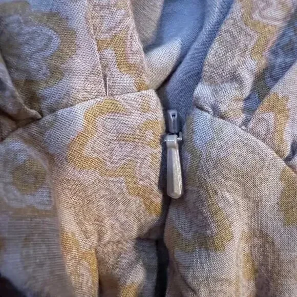 Jen's Pirate Booty Bell Sleeve Deep V Wrap Style Patterned Top Pink Size S EUC - Picture 4 of 9